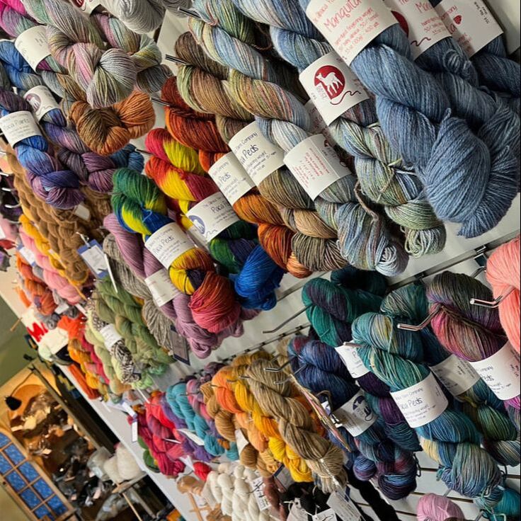 Alpaca socks | Alpaca rugs | New World Alpaca Textiles Ohio - Home